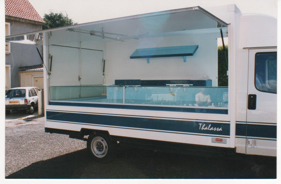 Destockage camion magasin poissonnerie