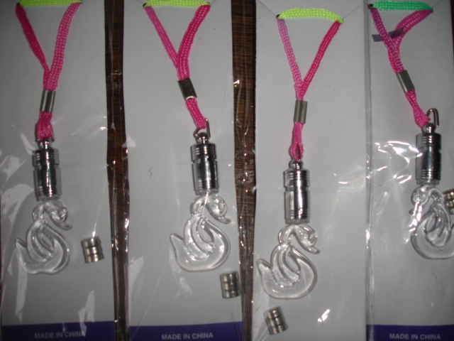 Fournisseur COLIER LUMINEUX, Grossiste COLIER LUMINEUX, Destockage COLIER LUMINEUX