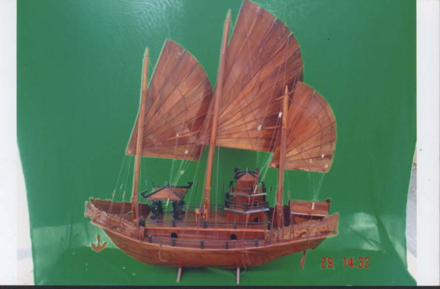 Destockage CHINE * VIETNAM jonque / Sampan / mod�le bateau 60cm bois NEUF