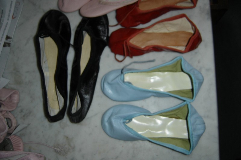 Destockage LOT DE 15 PAIRES CHAUSSONS DANSE