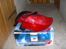 Fournisseur FEUX ARRIERES 206, Grossiste FEUX ARRIERES 206, Destockage FEUX ARRIERES 206