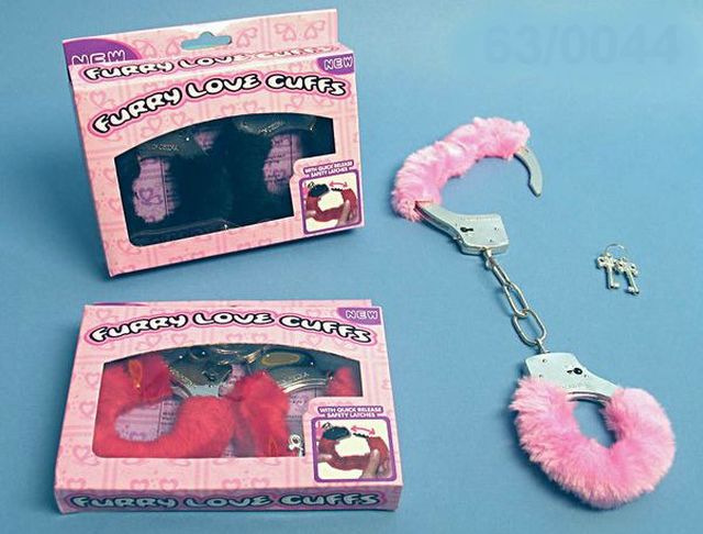 Destockage Menottes peluche