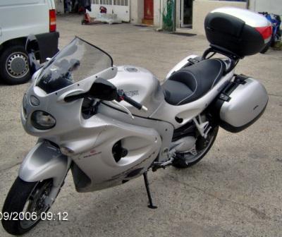 Destockage Vend MOTO TRIUMPH 955i an 2003