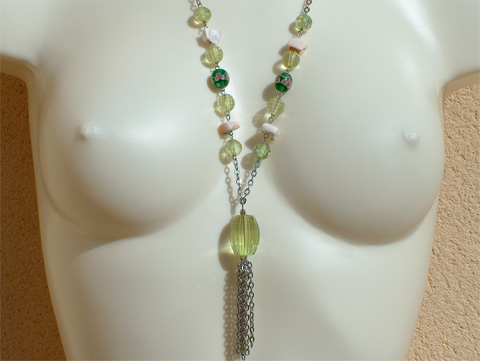 Destockage Des milliers de bijoux fantaisie � prix grossiste