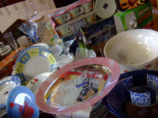 Destockage LOT DE VAISSELLE DE MARQUE