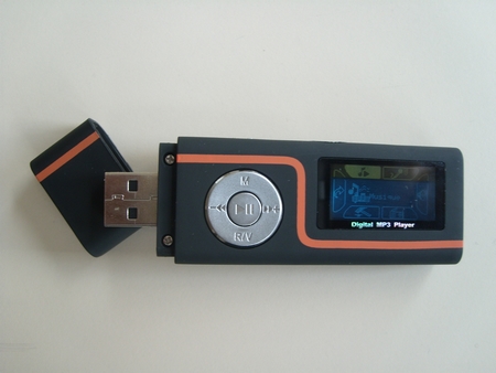 Destockage Voila le dernier MP3 le TRIOMPHE