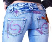 Lot jeans fashion 17euro pi�ce avec facture. Id�al revente ebay 35euro. 