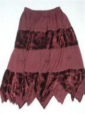 Destockage JUPE EN VELOURS BROD� ESMERALDA. DESTOCKAGE: 4.95 �!!!