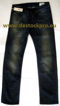 Destockage SPECIALISTE JEANS DIESEL : LARKEE 8 AT