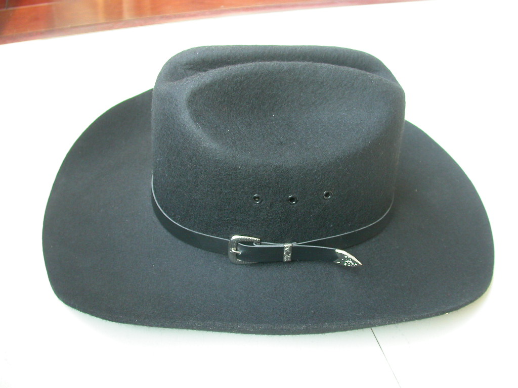 Destockage VENDS CHAPEAUX FEUTRE COWBOY