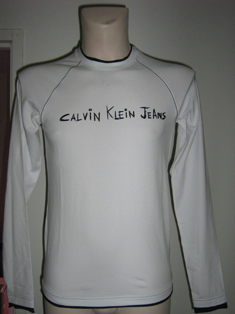 Destockage Produits CALVIN KLEIN - GUESS pour femme et homme