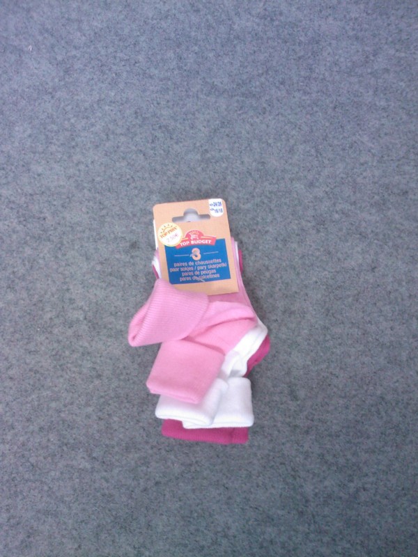 Destockage LOT DE CHAUSSETTES BEBE/ENFANT