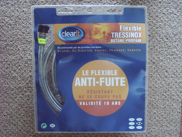 Destockage LOT DE TUYAU FLEXIBLE BUTANE-PROPANE OU GAZ DE VILLE/NATUREL