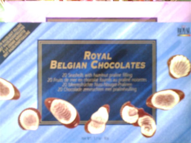 Destockage boites chocolats 90/100 grs disponible DLV 2008  A 0.68� TTC LAA BOITES