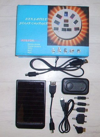 Destockage CHARGEUR SOLAIRE UNIVERSEL.