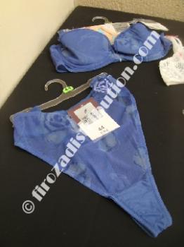 Lots de lingerie Studio Hechter.