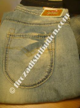 Jean’s femme Replay