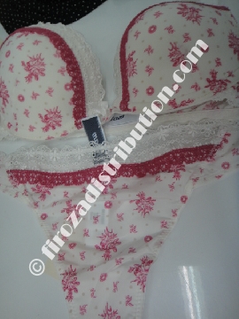 Lingerie Etam. Affaire à saisir