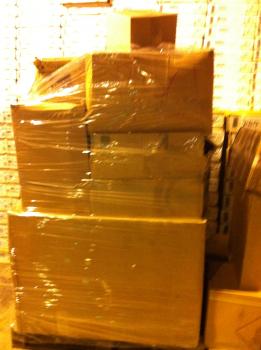 LOT 25 palettes - Jouets fournitures meubles