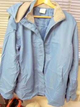 7500 Parkas de marque '' DAMART '' pour femme