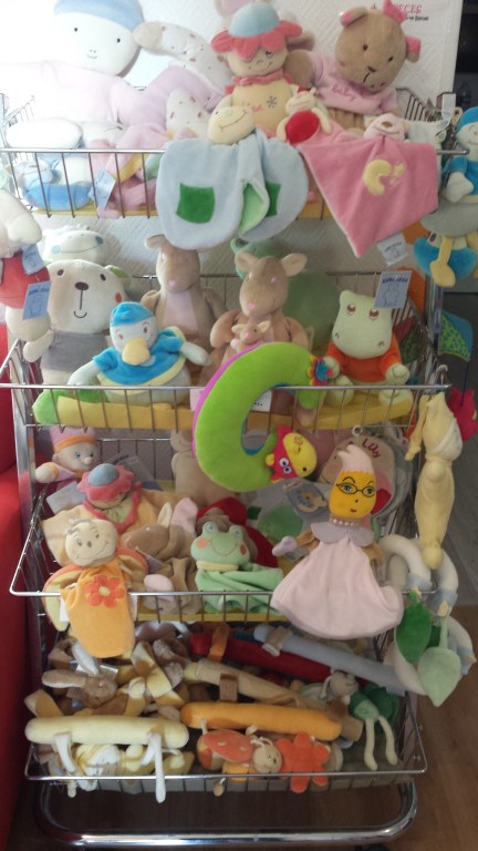 Lot de peluche grossiste Clearance