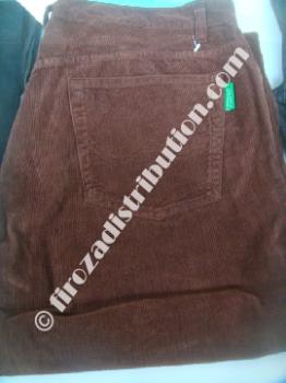 Magnifique : pantalons femme Benetton / Sisley
