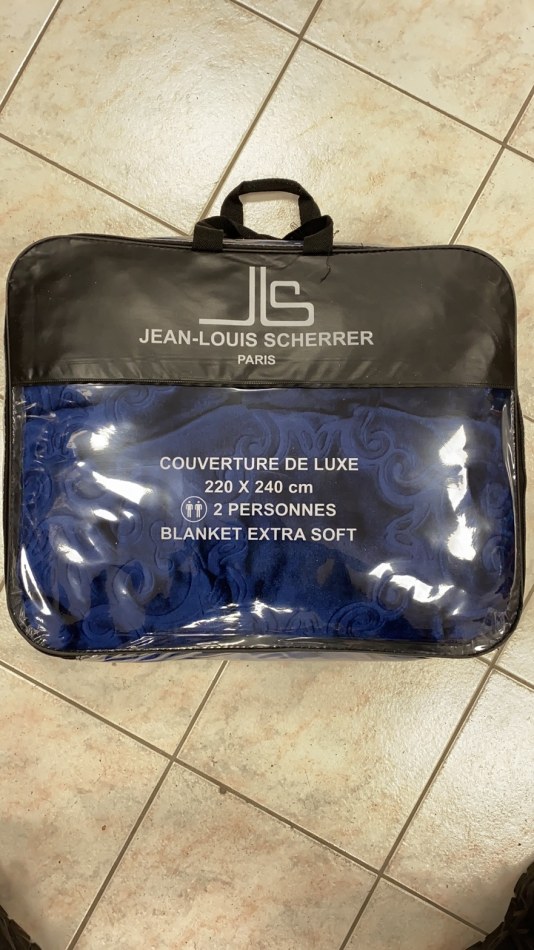 Couette JEAN LOUIS SCHERRER 220X240 – Destock linge