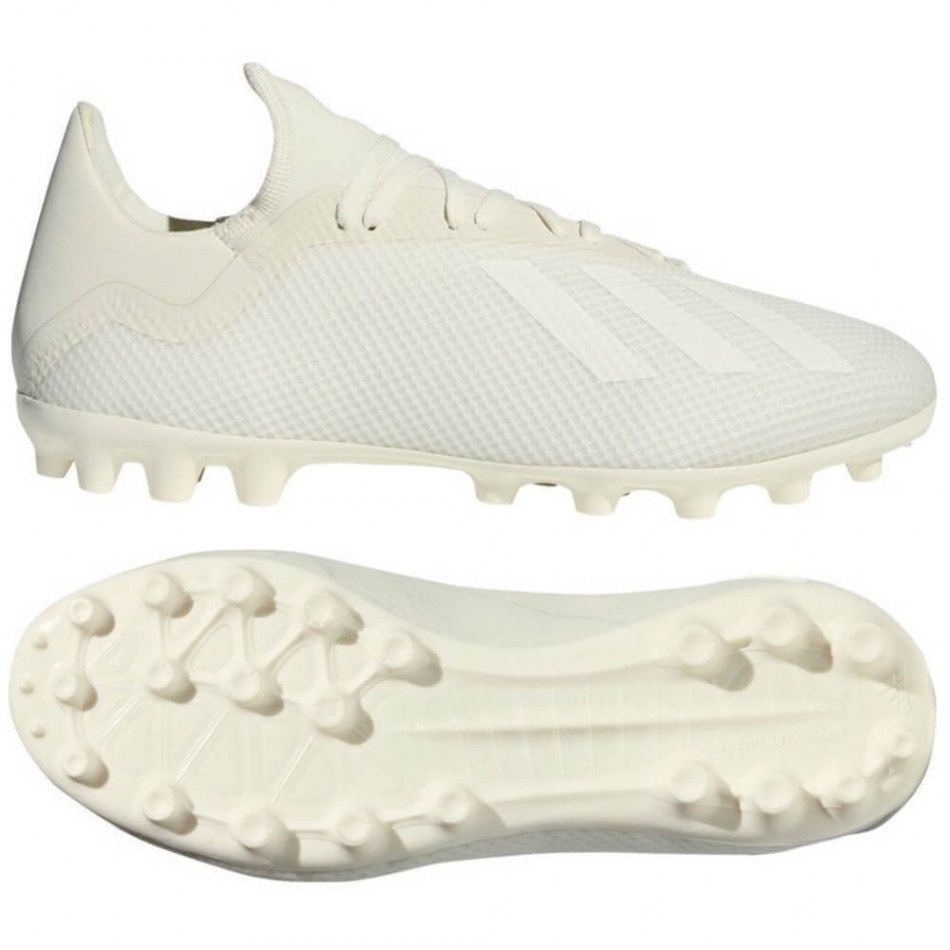 chaussure foot adidas blanche