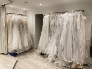 Destockage 400 robes de mariée VENDS LOT