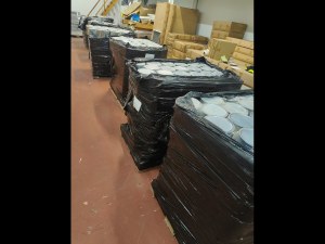 Lot Destockage Palettes de Peinture Blanche