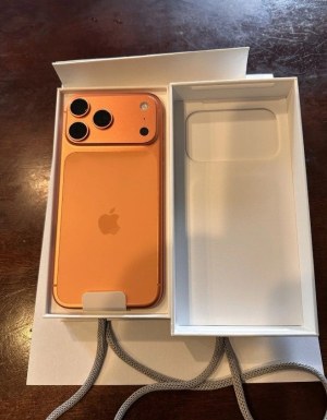 Apple iPhone 17 Pro Max 256GB Cosmic Orange