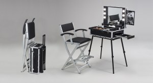 LOTS VALISE XL DE MAQUILLAGE PROFESSIONNEL AVEC LUMIÈRES