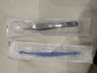 Pince à dissequer mettalique