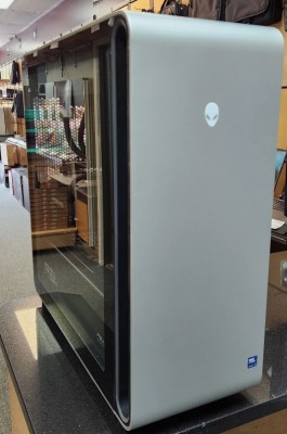 Alienware Area-51 AAT2250 - Ultra 9 285K - 64 Go - SSD 2 To - RTX 5090 32 Go