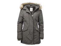 LOT DE VETEMENT FEMME TENDANCE DE MARQUE YAYA