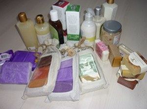 Lot de cosmétiques naturels ou bio