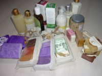 Lot de cosmétiques naturels ou bio