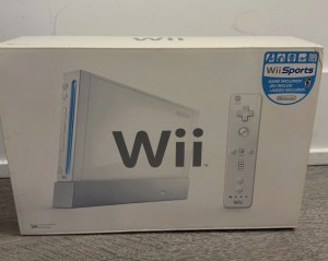 Nintendo Wii Video Game System RVL-001 Wii Sports Bundle Brand New Console White