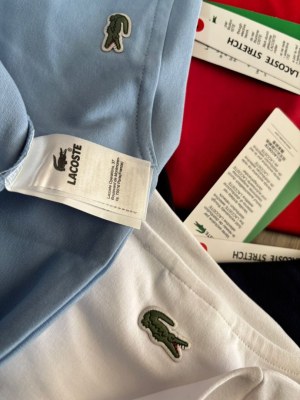 TEE shirts marques lacoste
