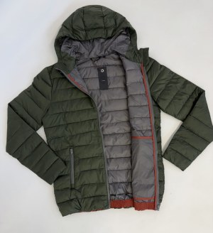 050205 Mix de vestes pour hommes Only & Sons