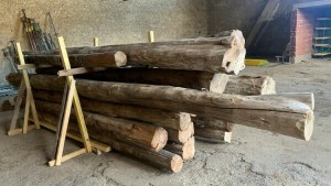 Poutres rondes en bois
