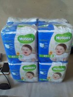 COUCHE BEBE HUGGIES