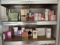 Lot déstockage parfums & cosmétiques de marque de 36 références et 117 unités, neuf
