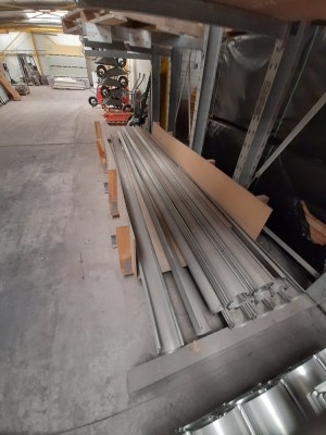 GOUTTIERE LYONNAISE 3318 EP0,65 AVEC PINCE 4M QUARTZ ZINC