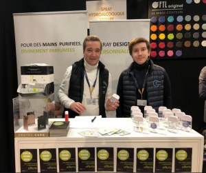 100 LOTION HYDROALCOOLIQUE PREMIUM SPRAY VERNAY 50ML RECHARGEABLE & PERSONNALISABLE