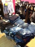 Vend lot prêt à porter homme femme de marque levis et diesel