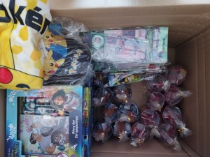 Lot déstockage papeterie & accessoires enfants – Stitch, Winnie, Dragon Ball Z, Encanto...