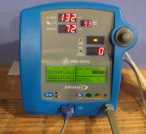 GE DINAMAP Procare 300 V2