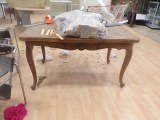 Table rustique provençale en bois