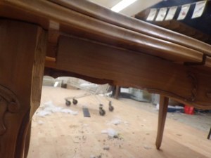 Table rustique provençale en bois